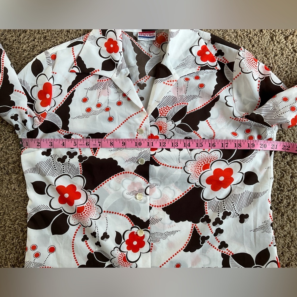 Genuine Vintage 70’s Long Sleeved Button Down Floral Shirt, Dagger Collar, L-XL - Picture 4 of 9